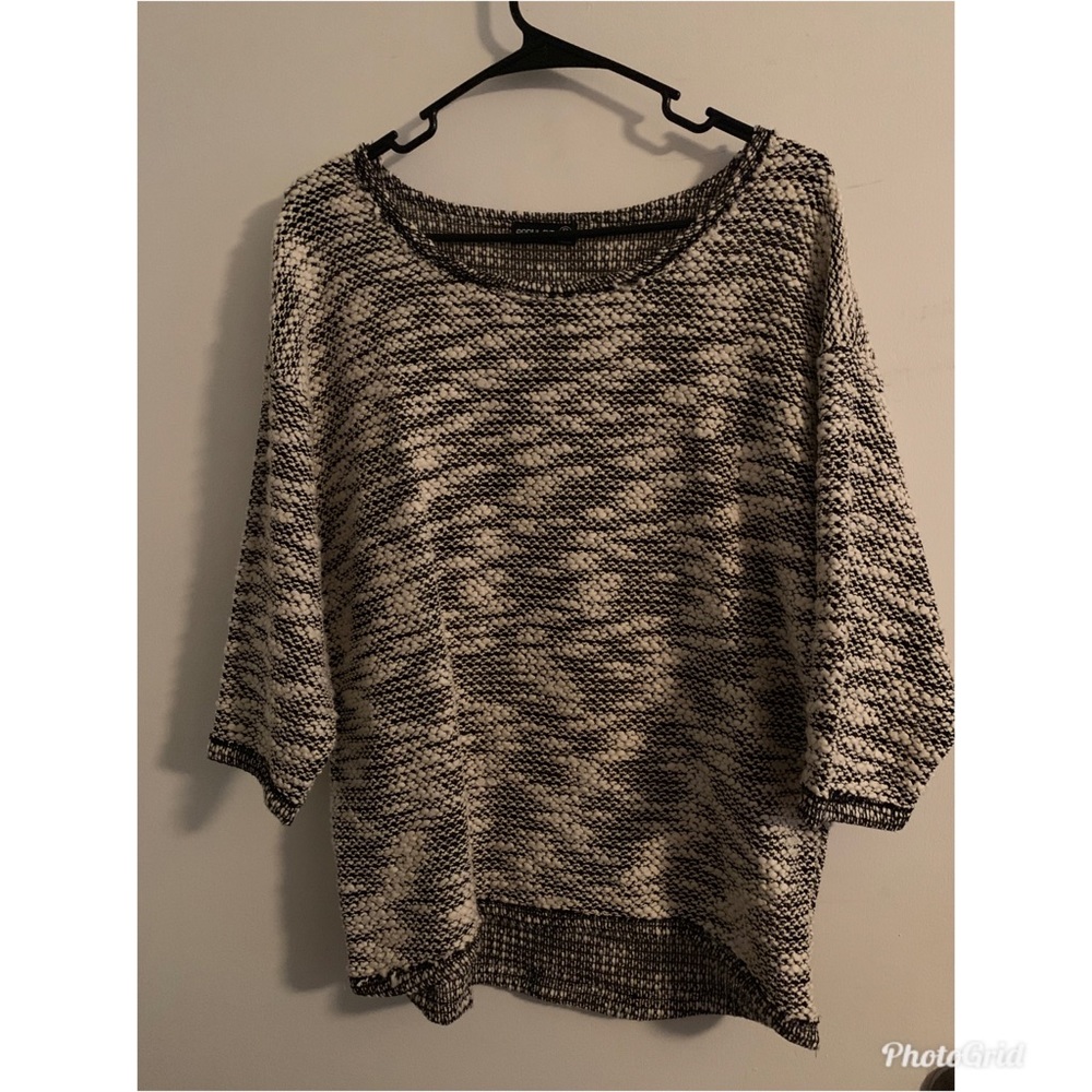 Marled Cream/Black 3/4 sleeve sweater